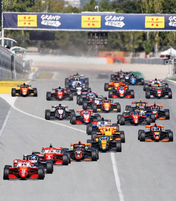 Així s’ha acabat un cap de setmana per emmarcar 📸 Títols decidits fins a l’últim moment i moltes emocions a pista. Gràcies a tots els que ho heu viscut amb nosaltres!
Así ha terminado un fin de semana para enmarcar 🏁 Títulos decididos hasta el último momento y muchas emociones en pista. ¡Gracias a todos los que lo habéis vivido con nosotros!
That’s a wrap on a weekend to remember! Titles decided right down to the wire and plenty of emotion on track. Thanks to everyone who lived it with us! 🙌
#GTOpen #EuroFormula #GTCupEurope #TCREurope #TCRSeries