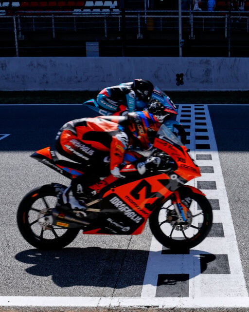 📸🔙 2026 #MotoJunior #RoadtoMotoGP
Finals de photo-finish!! 🤏🤏🤏
Finales de photo-finish!! 🤏🤏🤏
Photo-finish finals!! 🤏🤏🤏