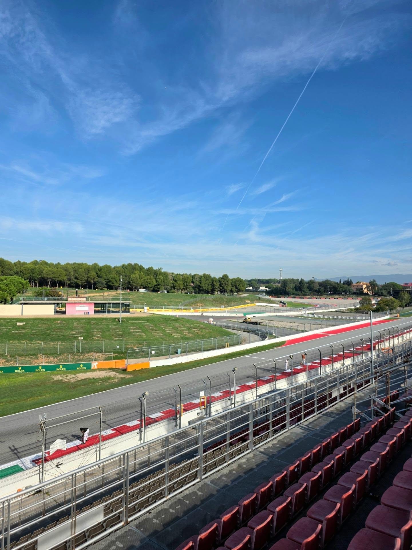 ℹ️ ACCESS INFO #WEC #6HBarcelona

🏟️ Tribuna Principal, F, N, G & T10* 

✅ Pelouse Privilege oberta / abierta / opened

🕖 Divendres / Viernes / Friday 16: 10:30h - 19:30h (Porta/Puerta/Gate 3)

Dissabte / Sábado / Saturday 17: 8:30h - 19:30h (Portes/Puertas/Gates 2 & 3)

Diumenge / Domingo / Sunday 18: 7:00h - 19:30h (Portes/Puertas/Gates 2 & 3)

🅿️ Gratis / Free H2

*amb entrada de pàdoc
*con entrada de paddock
*with paddock pass

Més info al nostre web, enllaç a les Stories 👆
Más info en nuestra web, enlace en las Storias 👆
More info on our website, link on our Stories 👆