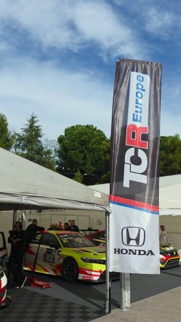 Ronda final per al @tcr_europe_official aquest cap de setmana!! 💪💪💪

Ronda final para el @tcr_europe_official este fin de semana!! 💪💪💪

Final round for the @tcr_europe_official this weekend!! 💪💪💪

#TCREurope #TCRSeries